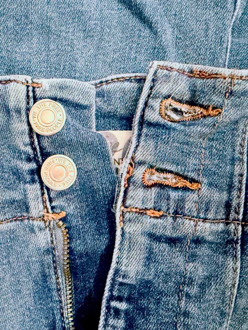 Free People - Jayde High-Waist Blue Flared Jeans - Picture 6 of 9